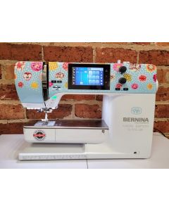 Pre-owned Bernina 570QE Kaffe Fassett Edition
