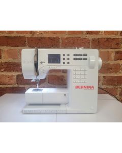Pre-owned Bernina 325