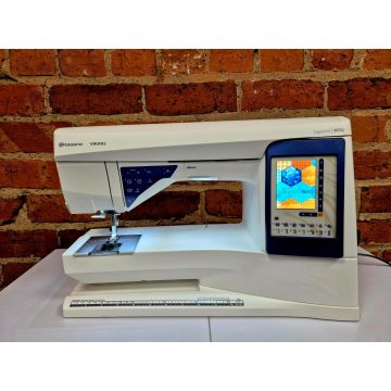 Pre-owned Husqvarna Viking Sapphire 965Q 