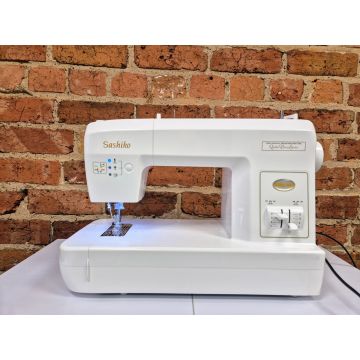 Pre-owned Babylock Sashiko (BLQK)